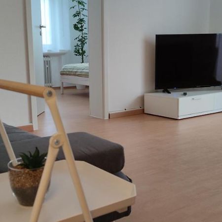 Schoene Und Optimal Gelegene Wohnung Og Weisskirchen Eksteriør bilde