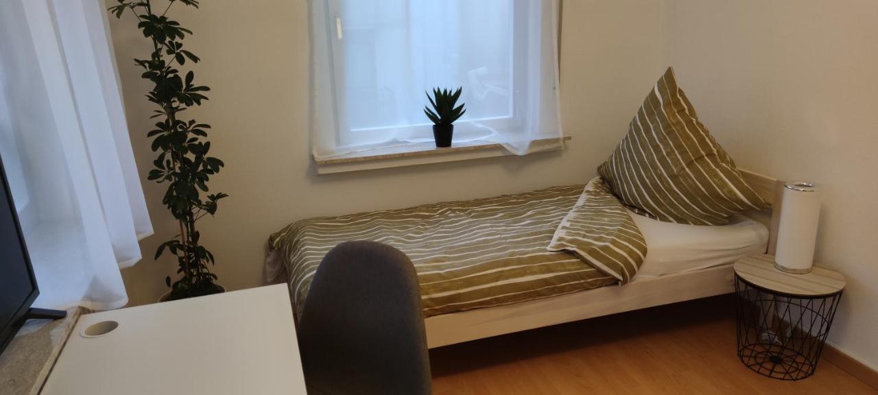 Schoene Und Optimal Gelegene Wohnung Og Weisskirchen Eksteriør bilde