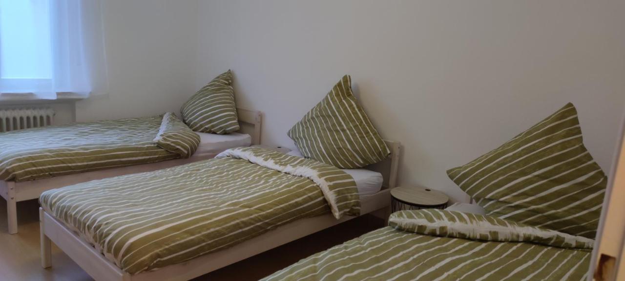 Schoene Und Optimal Gelegene Wohnung Og Weisskirchen Eksteriør bilde